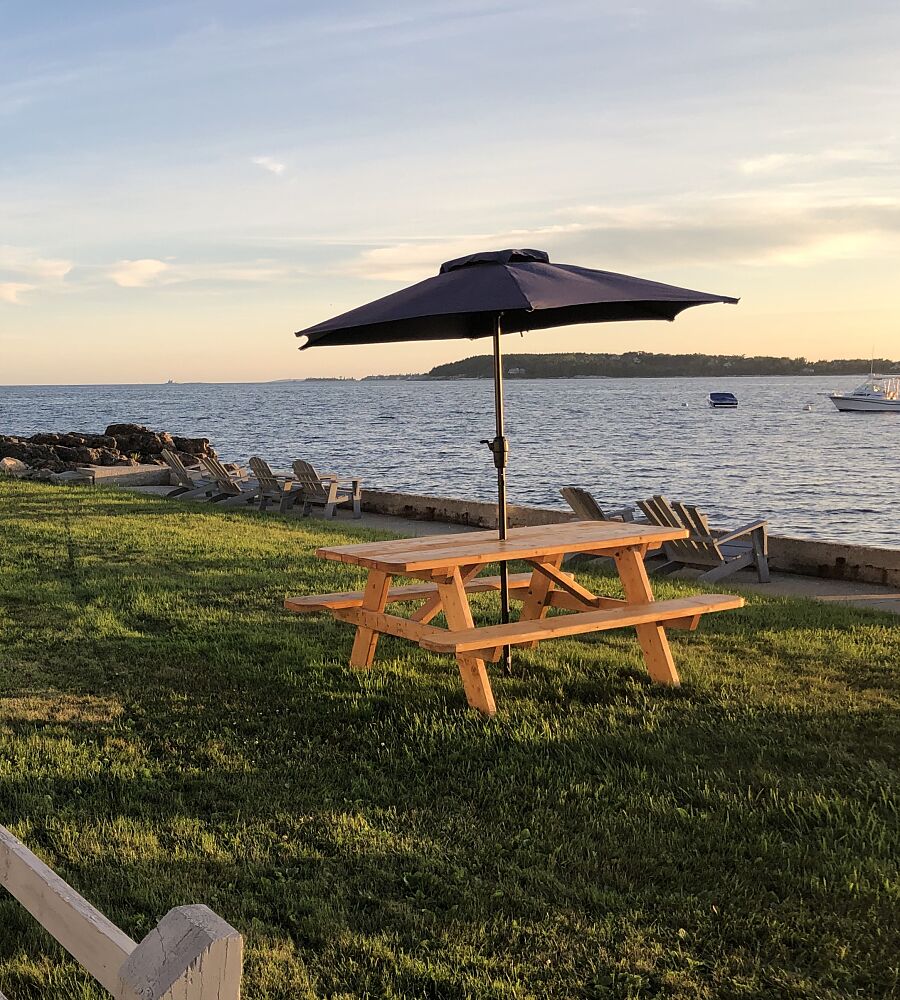 Bluebird Ocean Point Inn - Boothbay Harbor Boutique Hotel in Maine